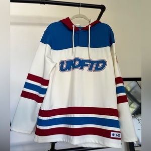 Large Undefeated Hockey Jersey Pullover *Worn Once*